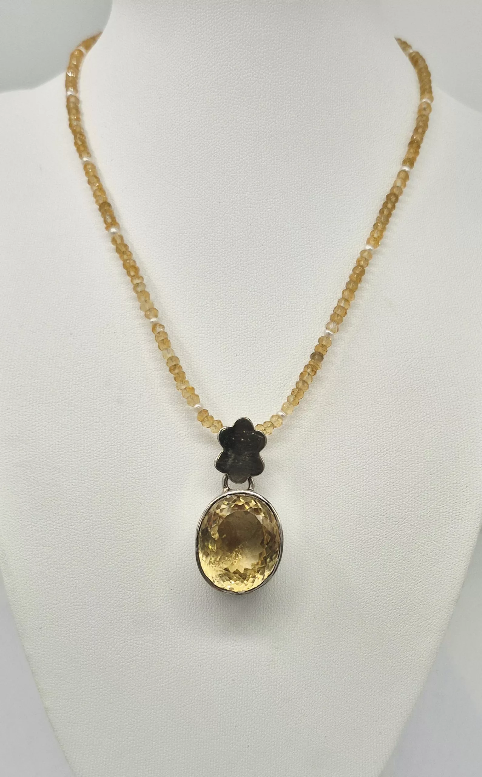 Icon for Citrine gemstone.