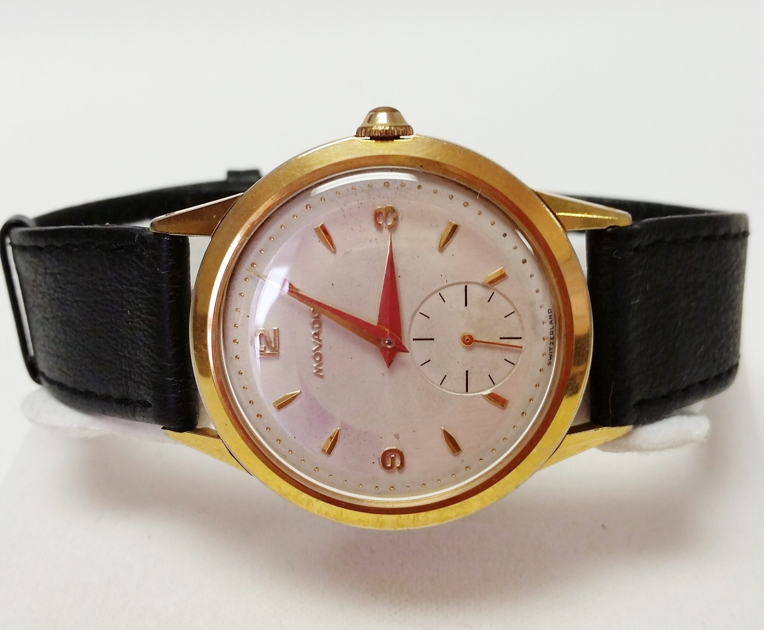 The jeweller's workbench with tools and metal ready for fabrication.